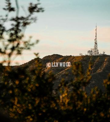 hollywood sign